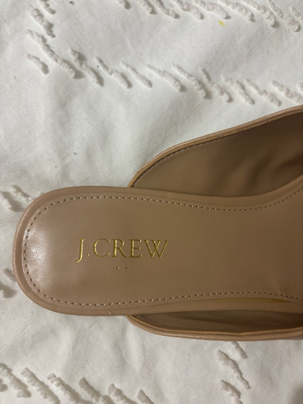 J. Crew Two-Tone Beige Leather Mules with Black Cap Toe and Bow - Picture 2 of 5